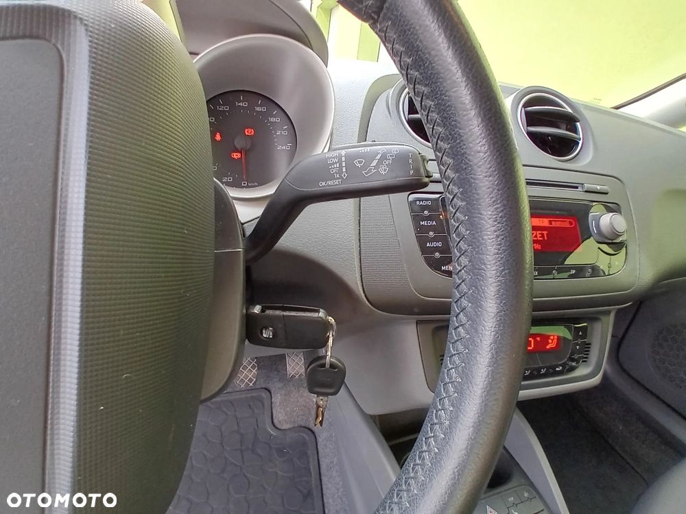 Seat Ibiza 1.4 16V Reference - 26