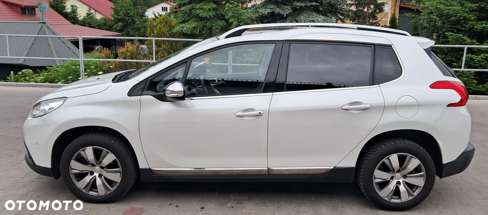 Peugeot 2008 1.6 BlueHDi Allure - 11