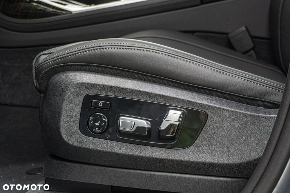 BMW X7 - 14