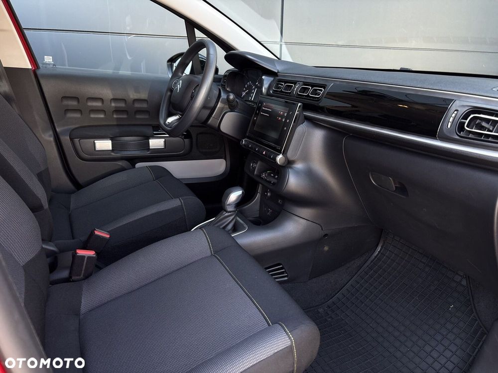 Citroën C3 1.2 PureTech Shine EAT6 - 10