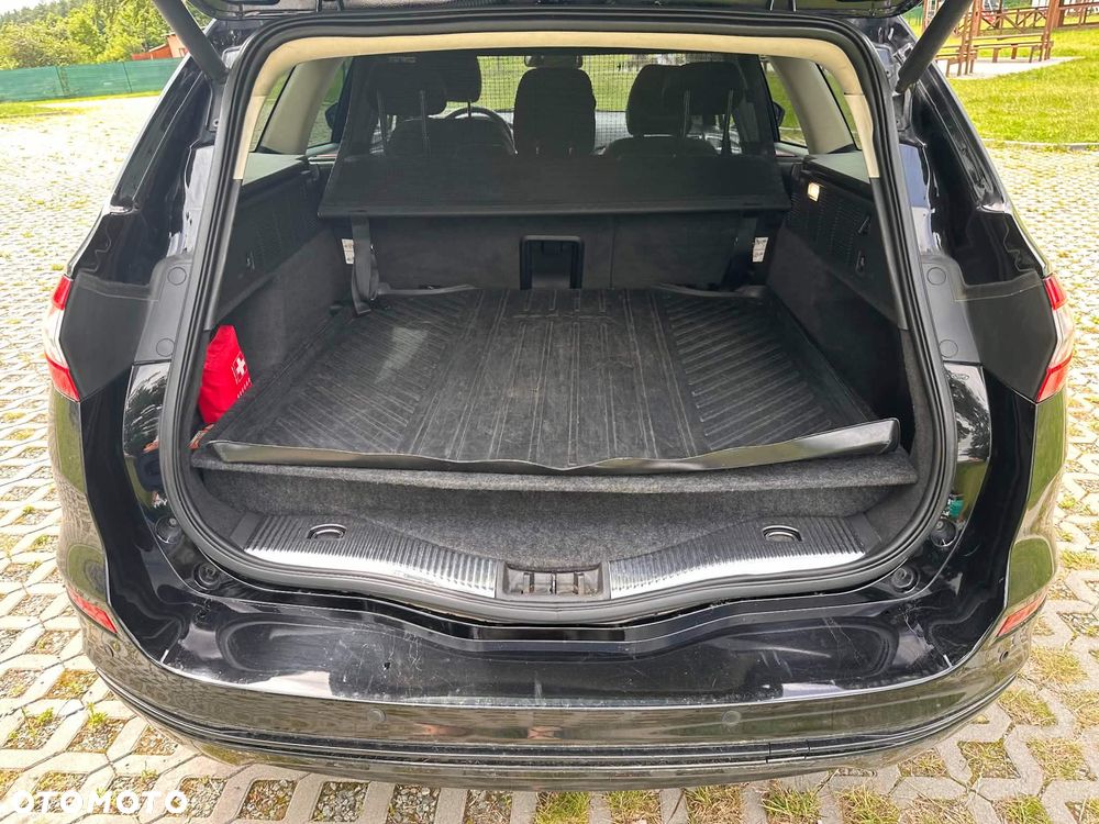 Ford Mondeo - 11