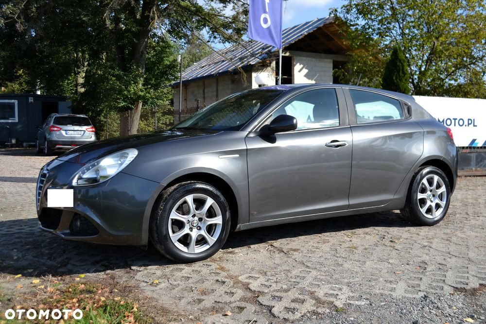Alfa Romeo Giulietta 2.0 JTDM Veloce TCT - 2