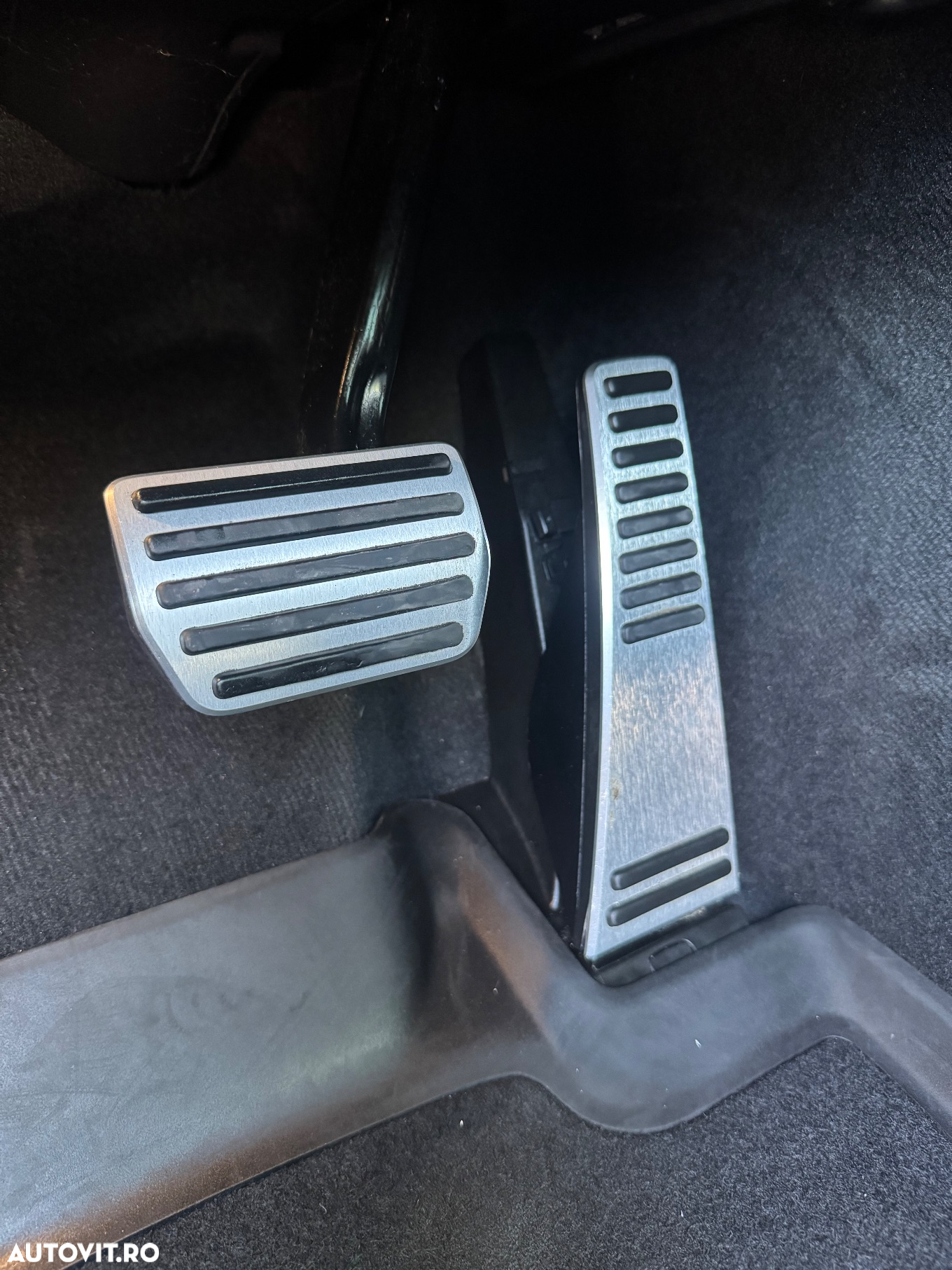 Volvo V60 T6 AWD Recharge Geartronic RDesign Expression - 28