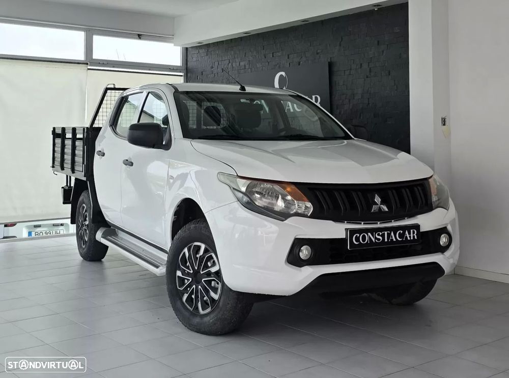 Mitsubishi L200 2.4 DI-D CD Invite 4WD - 3