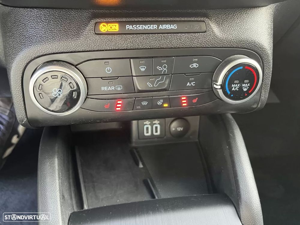 Ford Focus SW 1.5 EcoBlue S&S Aut. TITANIUM - 28