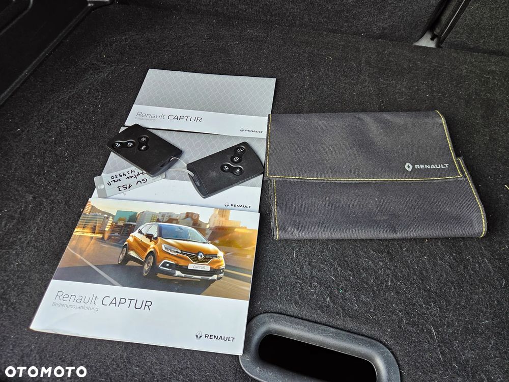 Renault Captur - 28