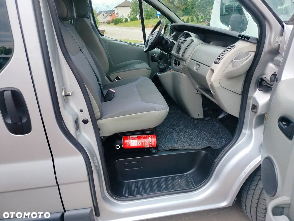 Opel Vivaro - 16