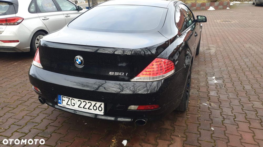 BMW Seria 6 650 i - 8