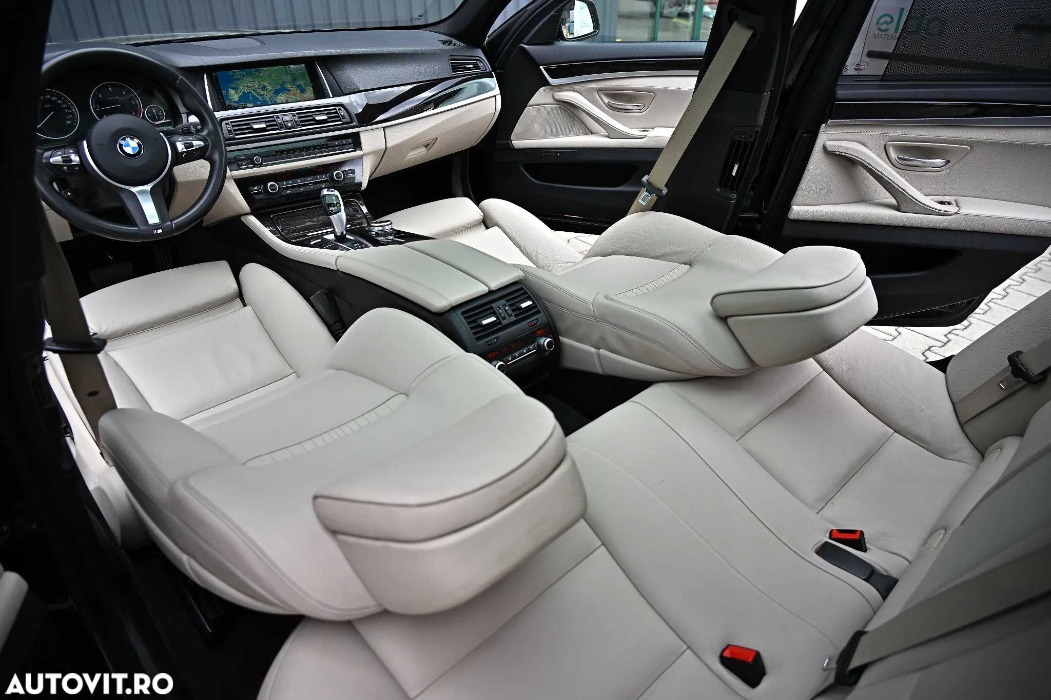 BMW Seria 5 525d xDrive Touring Sport-Aut. - 9