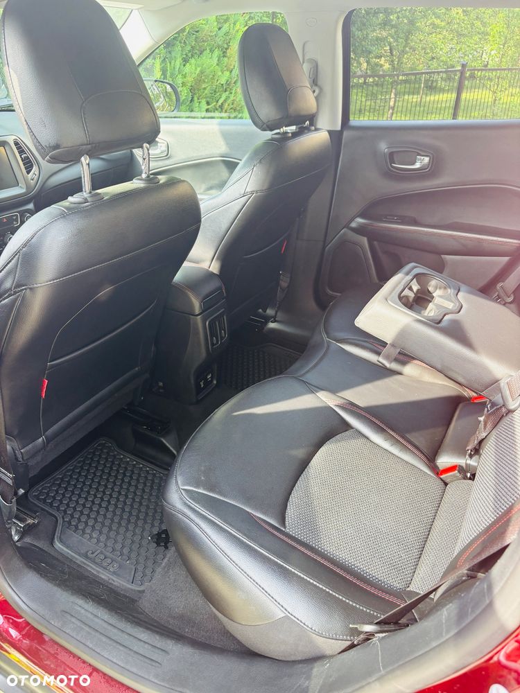 Jeep Compass - 11