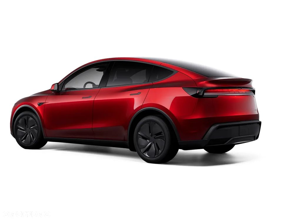 Tesla Model Y - 15