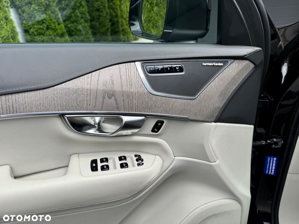 Volvo XC 90 B5 D AWD Inscription - 11