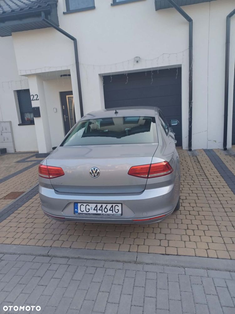 Volkswagen Passat 2.0 TDI EVO Business - 1