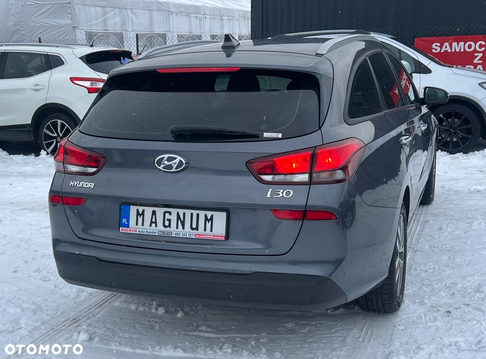 Hyundai i30 - 32