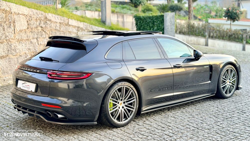 Porsche Panamera Sport Turismo 4 E-Hybrid - 4