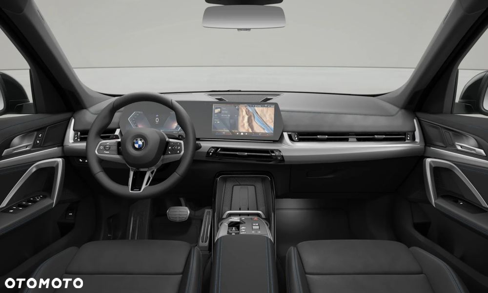 BMW X1 xDrive23i mHEV - 10
