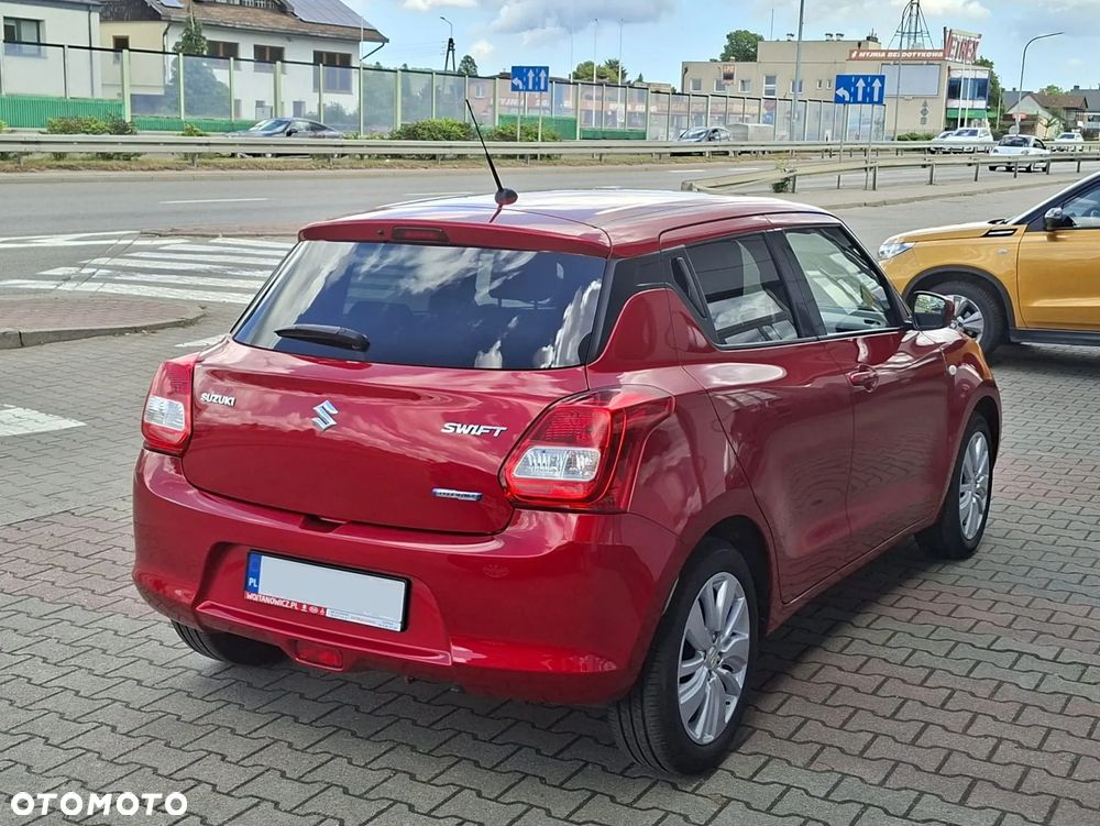 Suzuki Swift 1.2 SHVS Premium Plus - 6