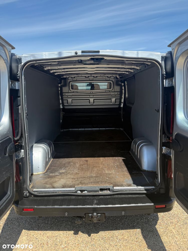Renault Trafic - 25