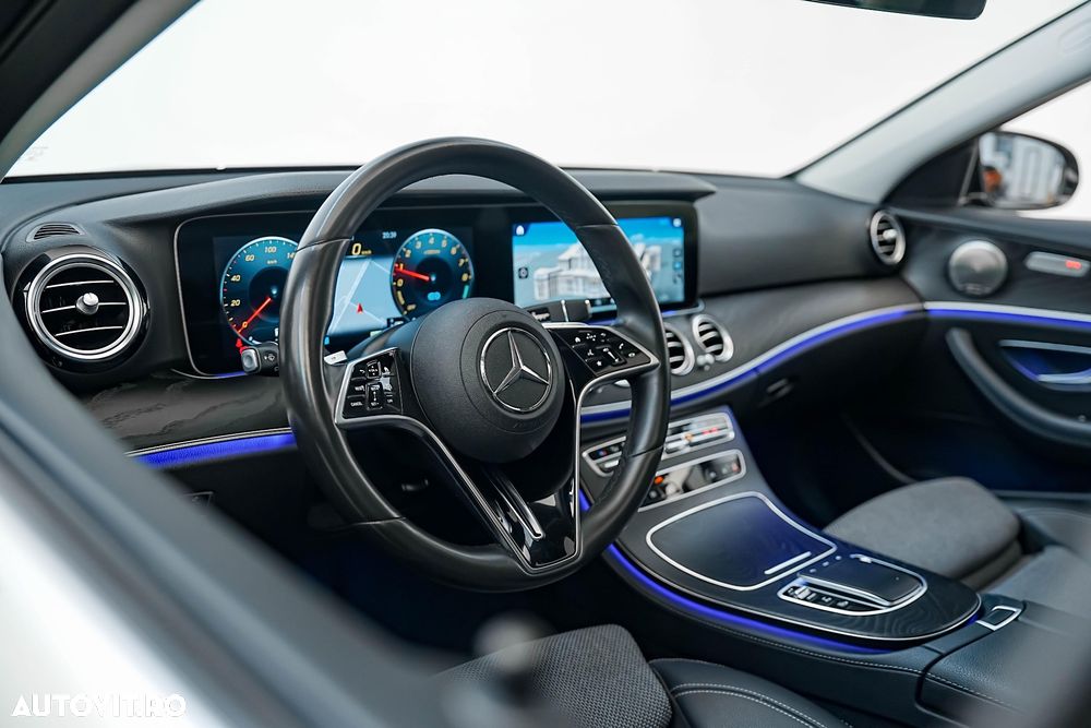 Mercedes-Benz E - 13