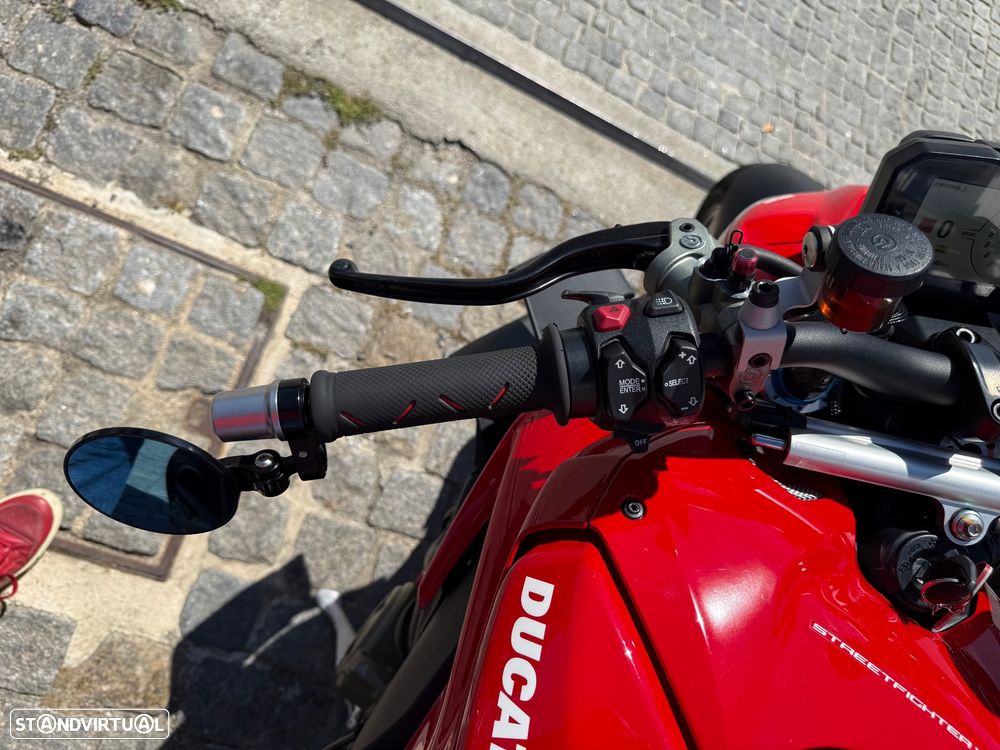 Ducati Streetfighter V4S - 31
