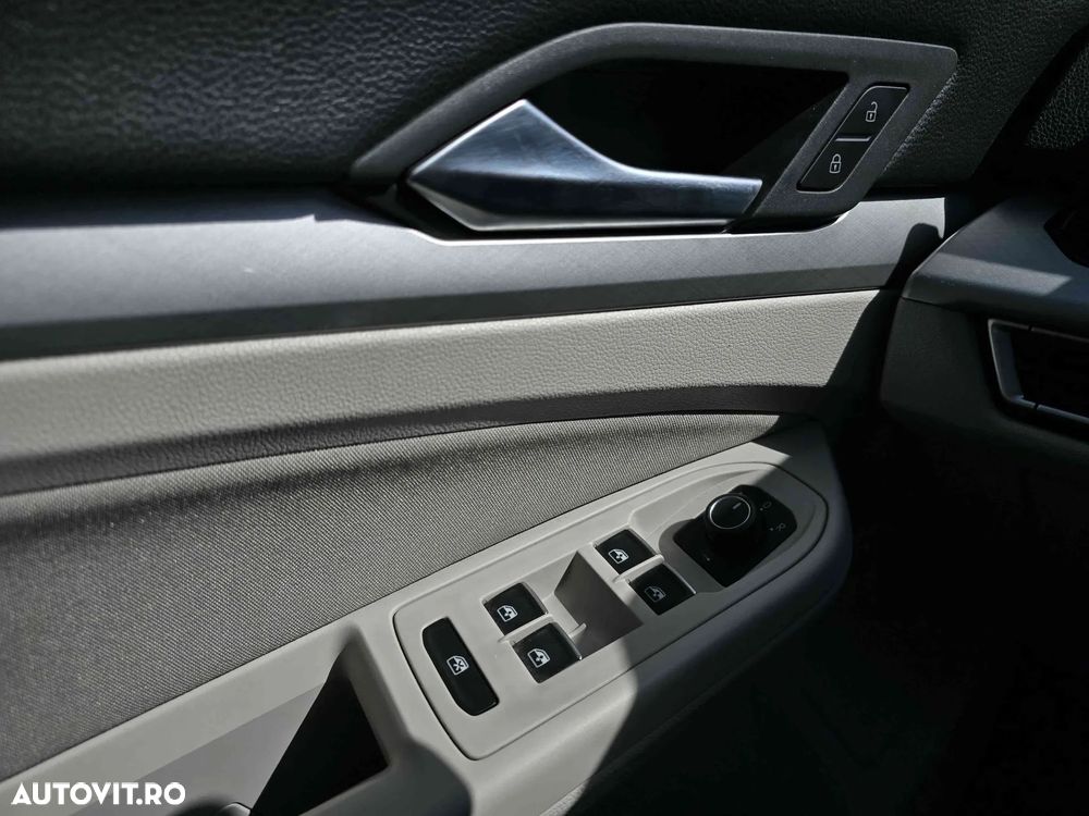 Volkswagen Golf - 16