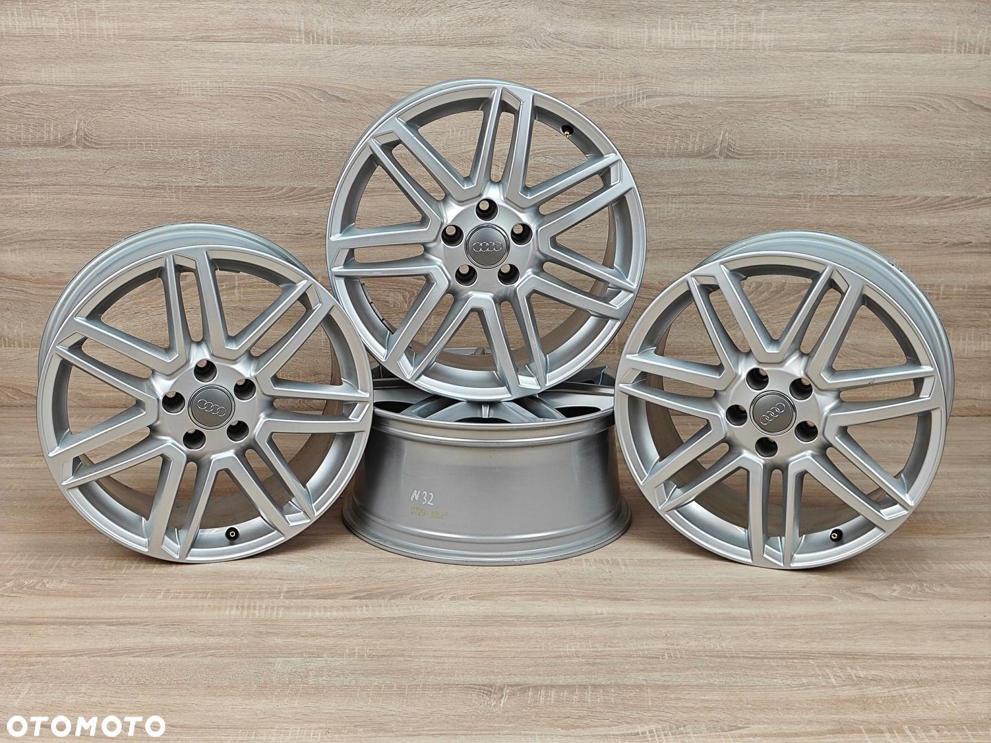 FELGI ALUMINIOWE 18" 8Jx18 5x112 AUDI A6 C7 4G0601025CA 64 km - 2