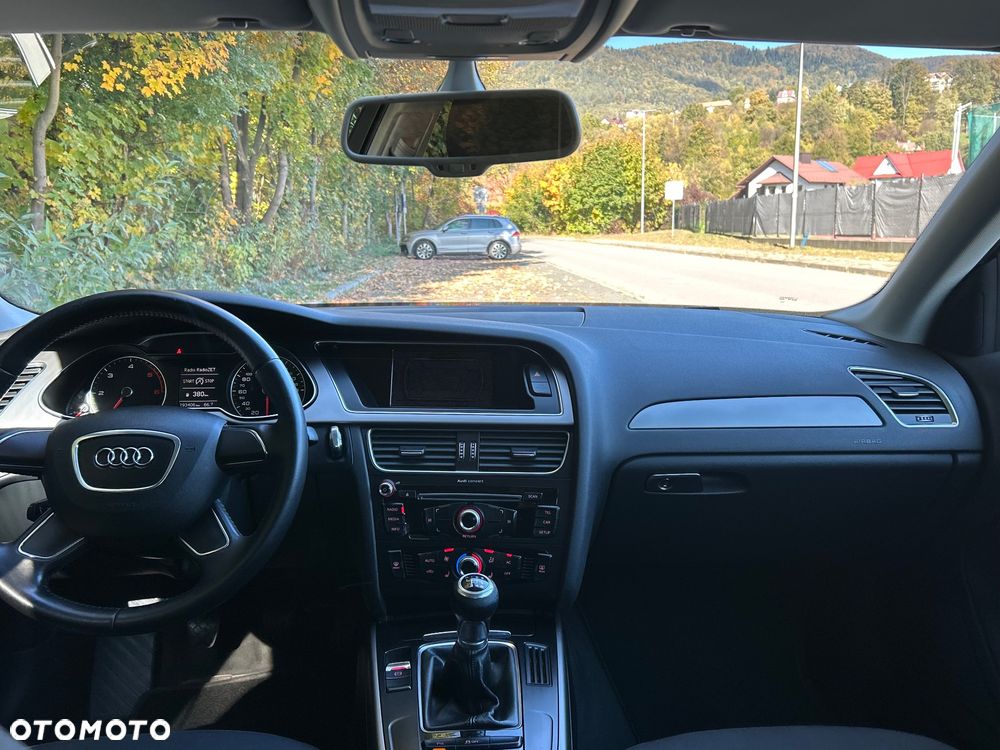 Audi A4 Avant - 10