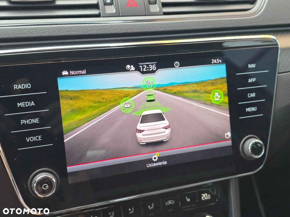 Skoda Superb 2.0 TDI SCR 4x4 Sportline DSG - 38