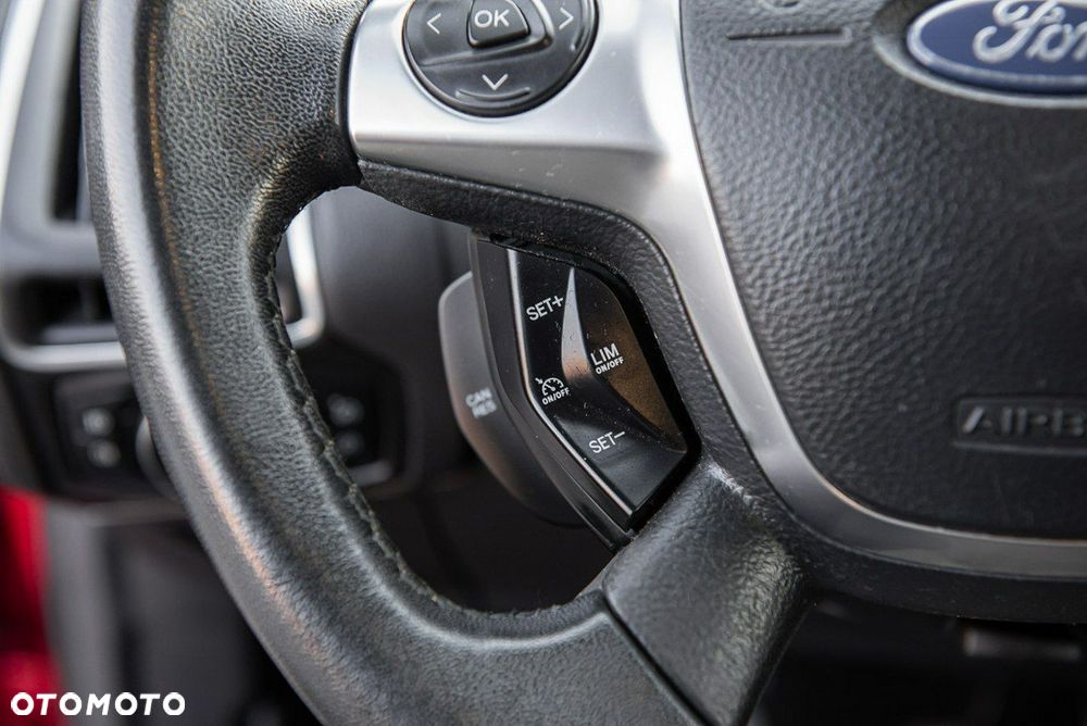 Ford Focus 1.6 EcoBoost Titanium - 26