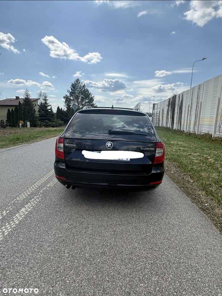 Skoda Superb 1.6 TDI Ambition - 2