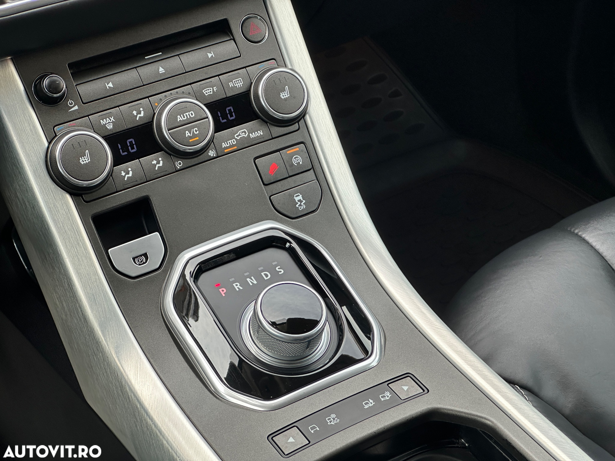 Land Rover Range Rover Evoque - 16