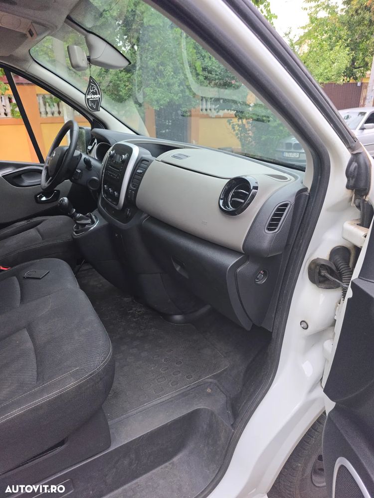 Nissan NV300 - 6