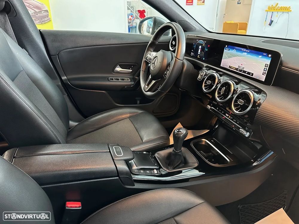 Mercedes-Benz CLA 180 - 21