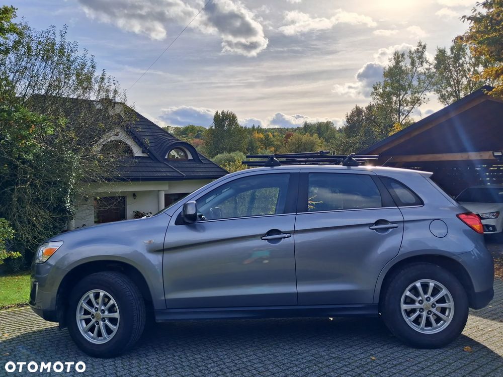 Mitsubishi ASX 1.6 Invite Navi - 2