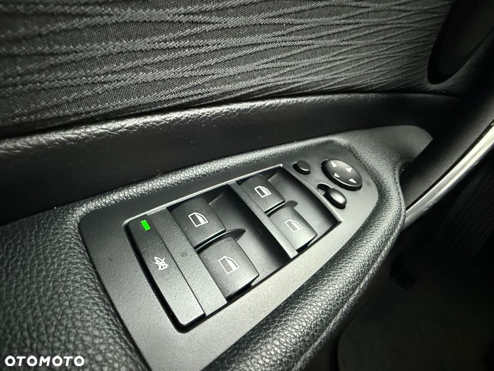 BMW Seria 1 116d DPF Edition Lifestyle - 14