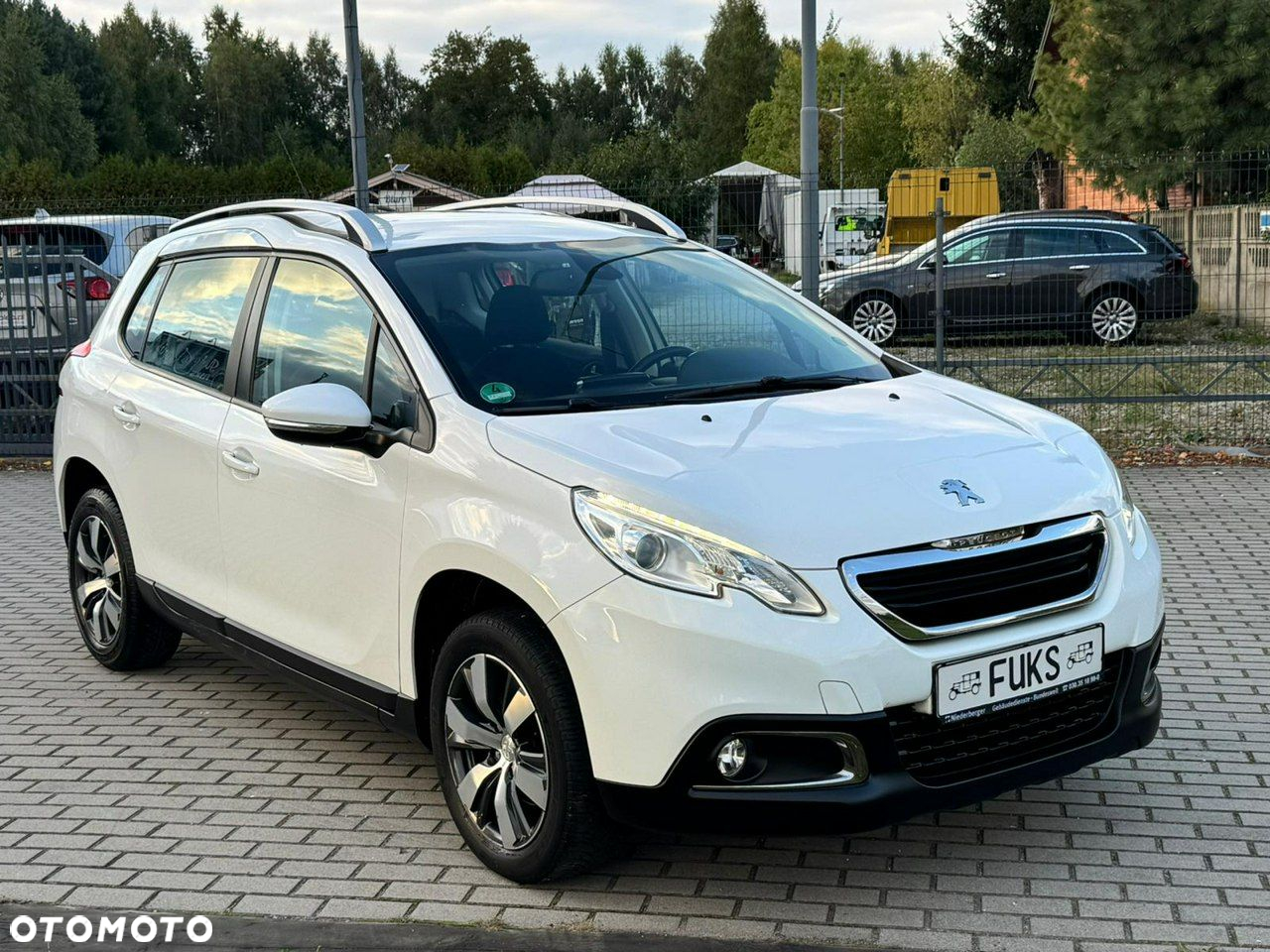 Peugeot 2008 e-HDi FAP 115 STOP & START Business-Line - 3