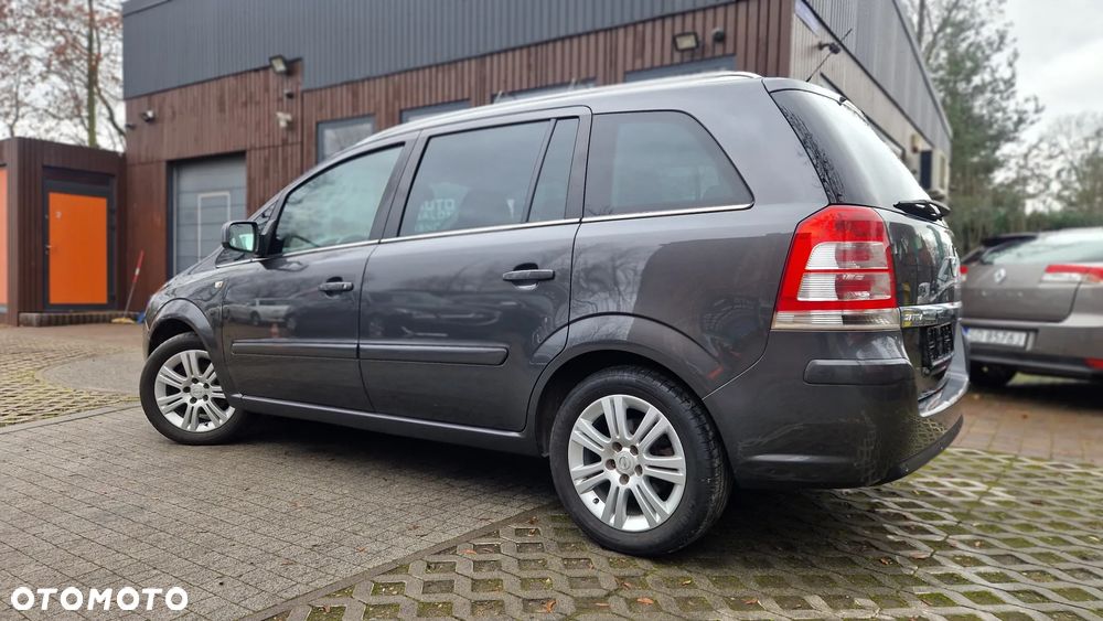 Opel Zafira - 4