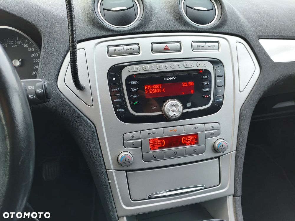 Ford Mondeo 1.6 Ti-VCT Ambiente - 17