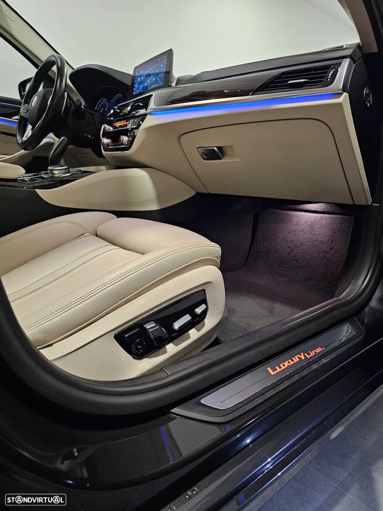BMW 520 d Aut. Luxury Line - 19
