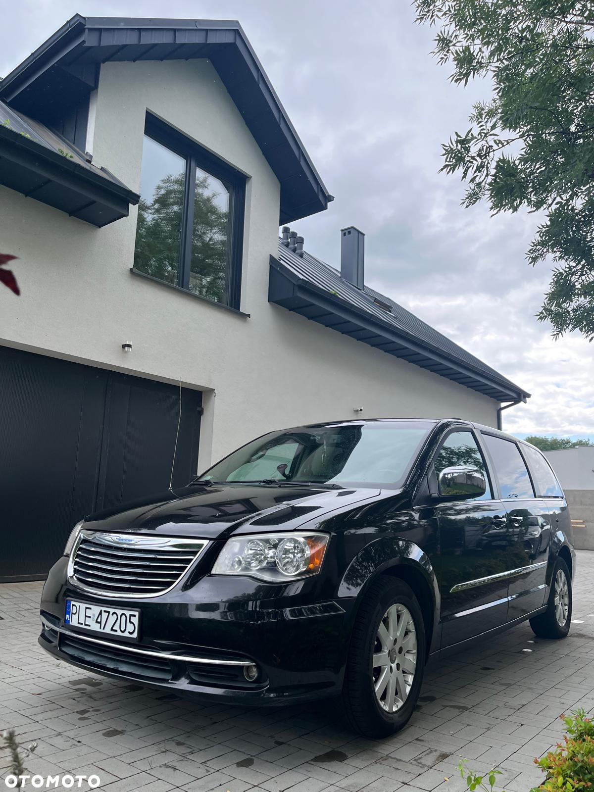 Chrysler Town & Country 3.6 Touring - 10