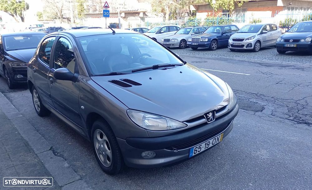 Peugeot 206 2.0 HDi XT — fotografia 15