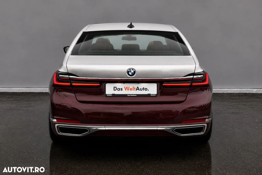 BMW Seria 7 730d xDrive MHEV - 11