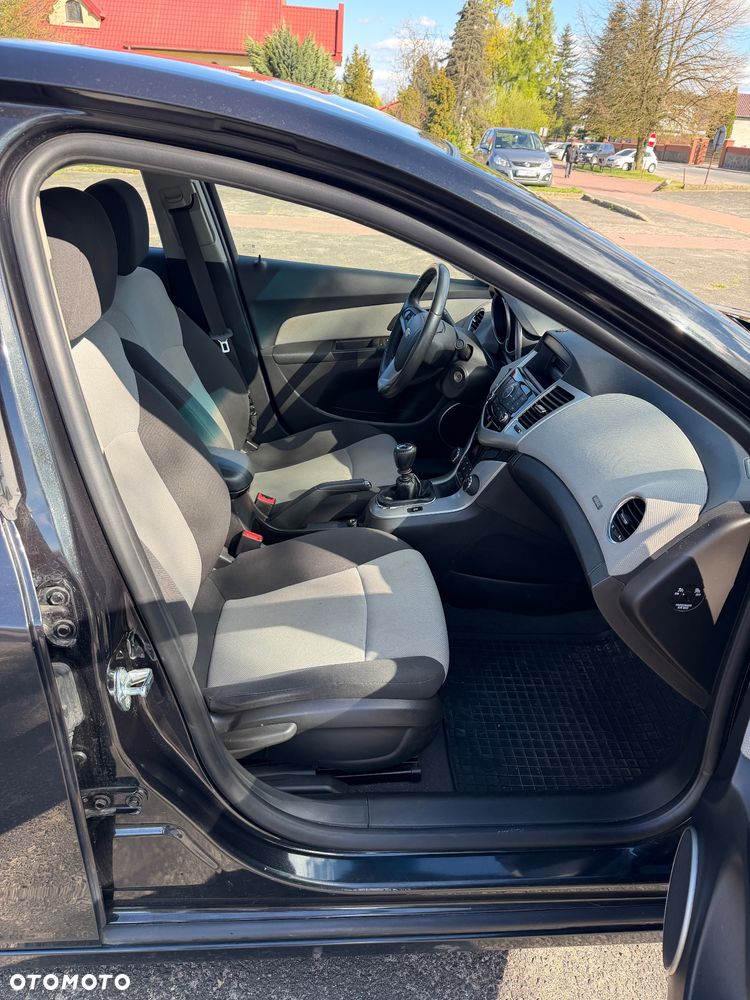 Chevrolet Cruze 1.6 - 16