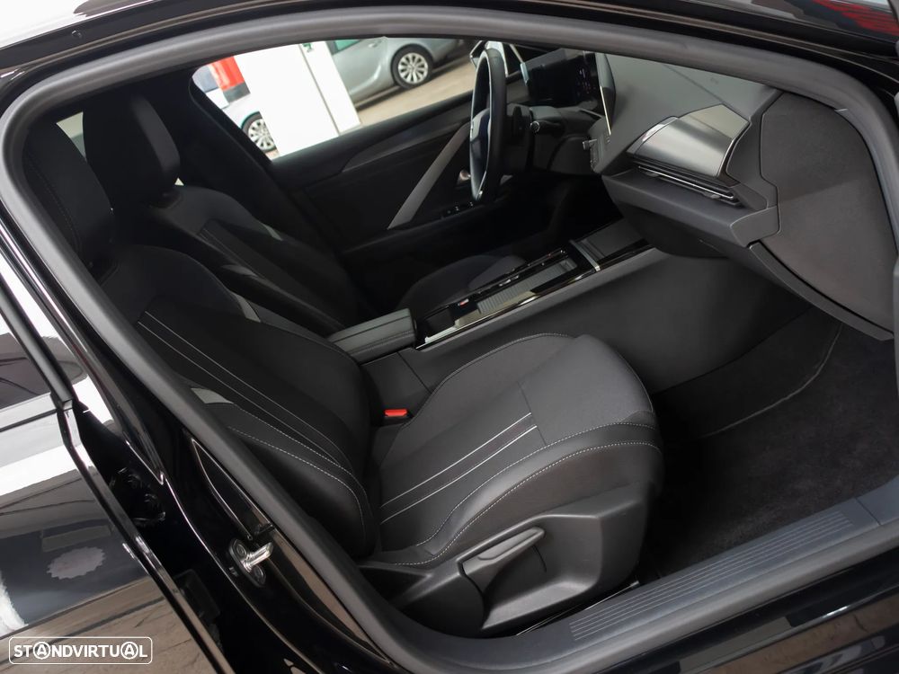 Opel Astra 1.5 D GS Line Aut. - 12