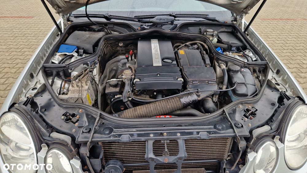 Mercedes-Benz Klasa E 200 Kompressor Automatik Classic - 7