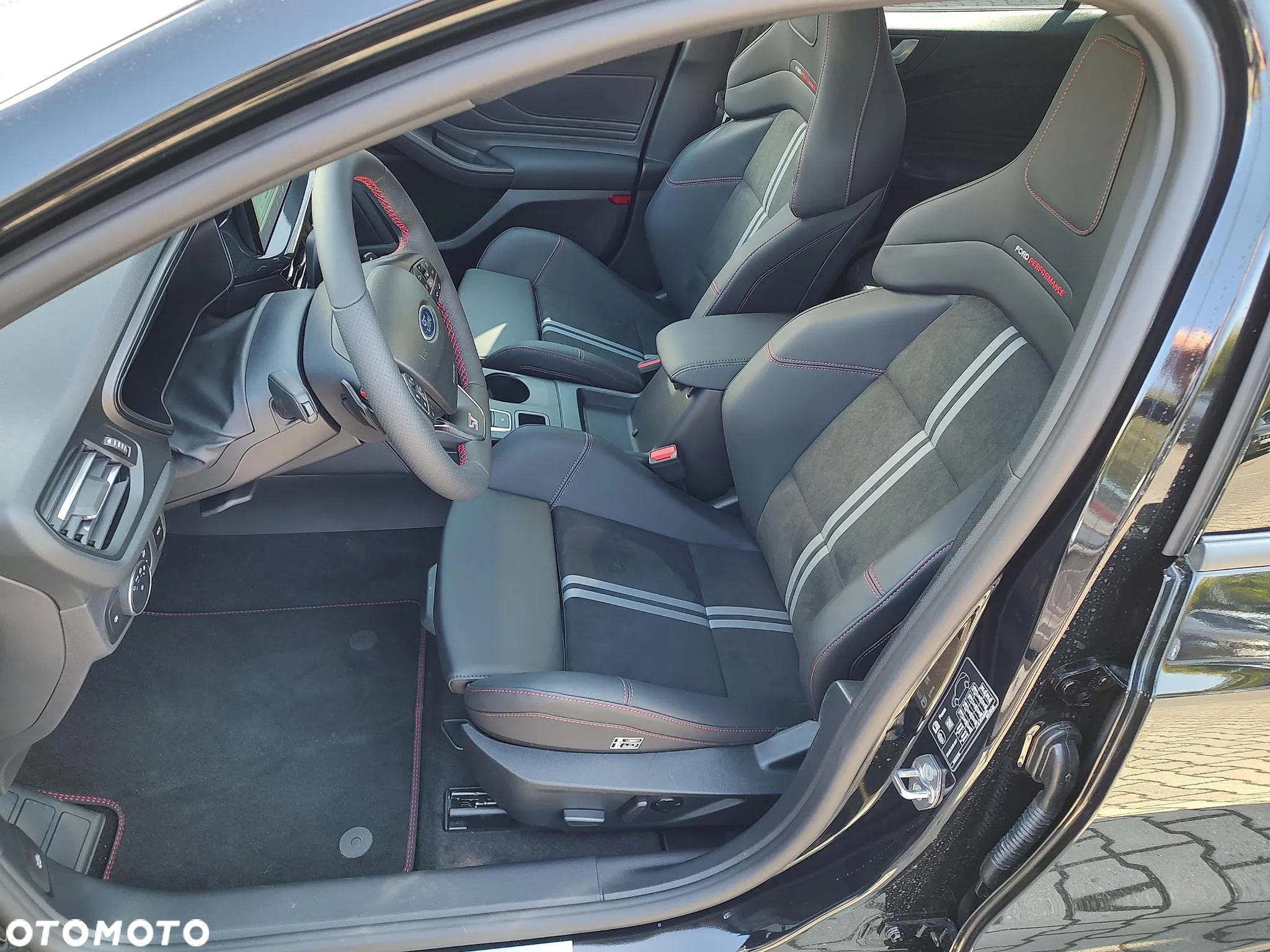Ford Focus 2.3 EcoBoost ST X - 10