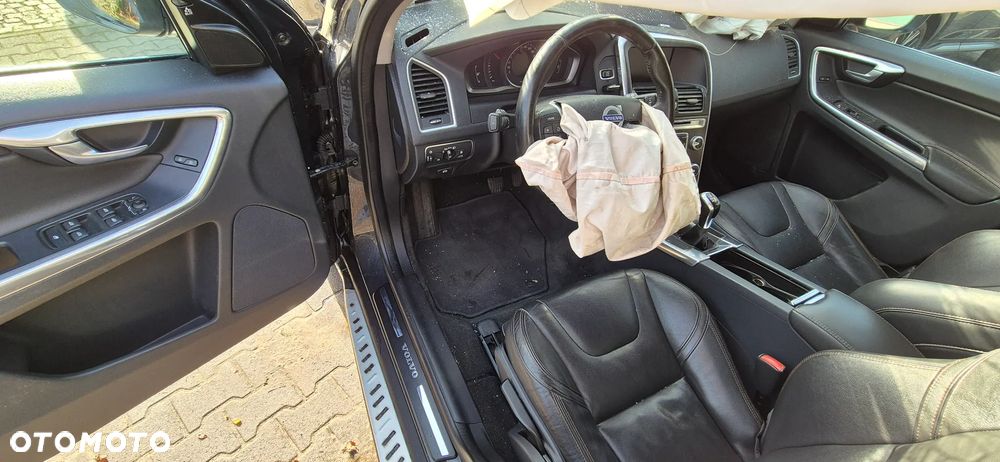 Volvo XC 60 D4 Drive-E R-Design Momentum - 8