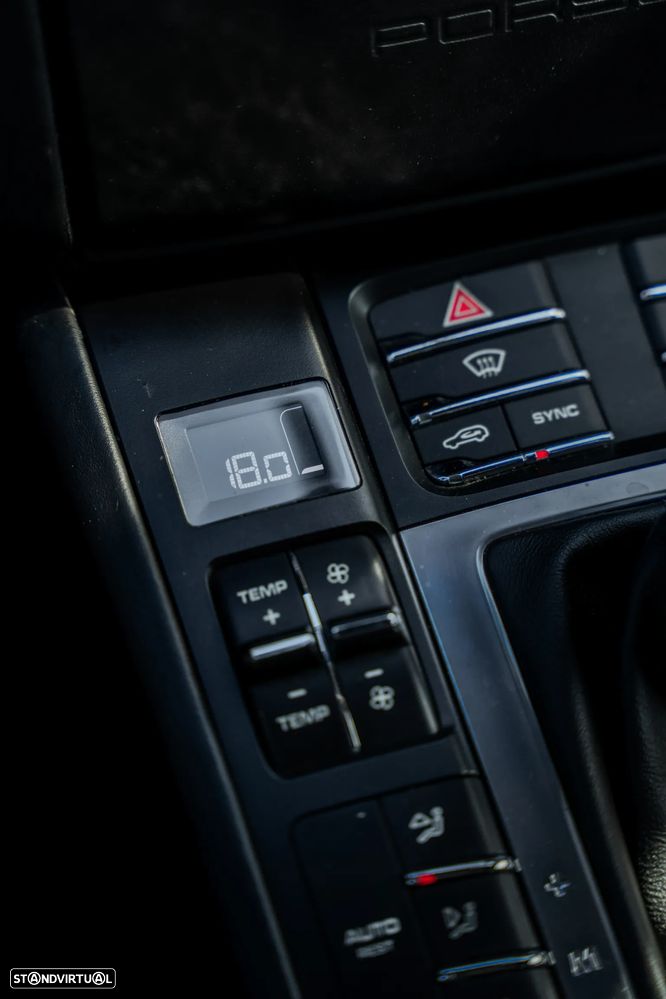 Porsche Macan S - 38