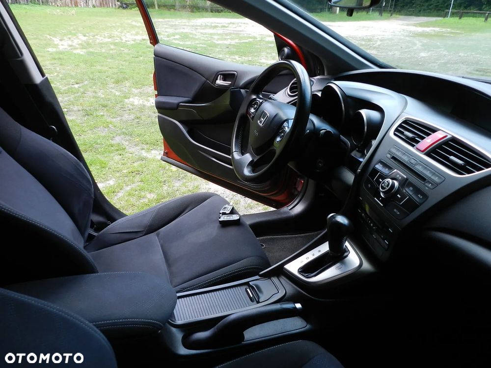 Honda Civic 1.8 i-VTEC Automatik Sport Black Edition - 10