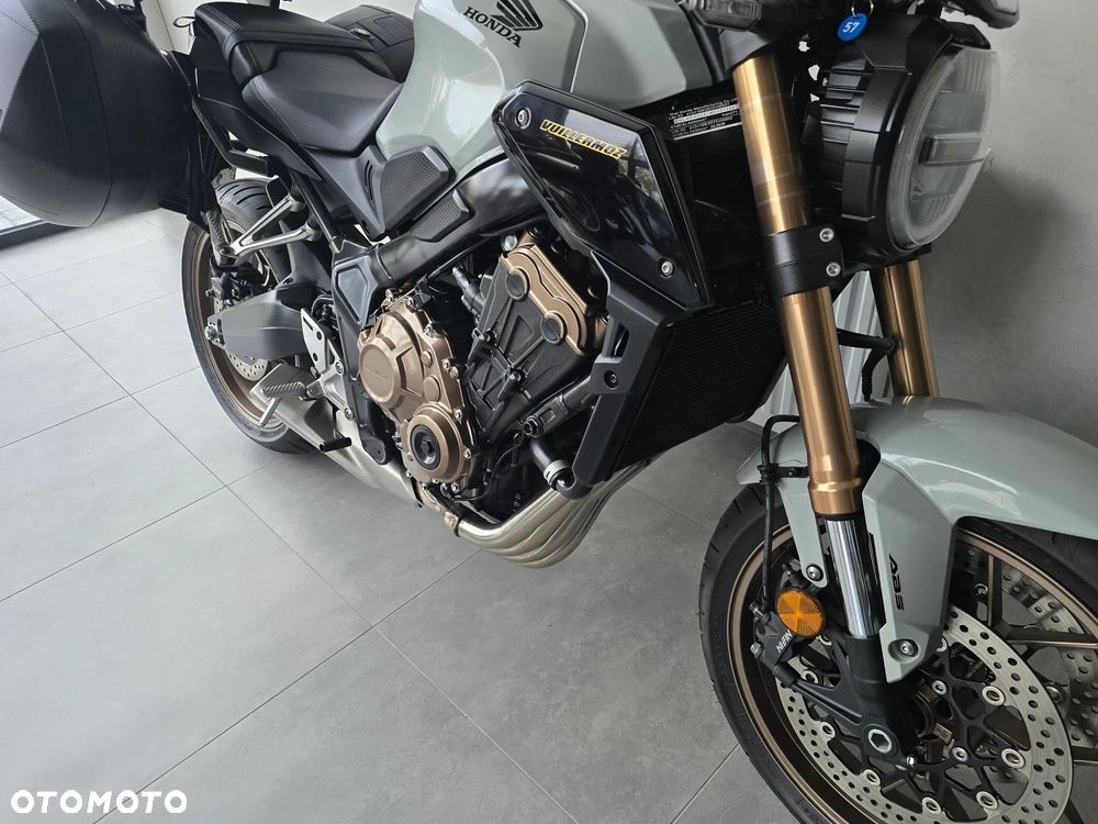 Honda CB - 35